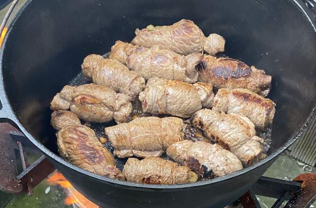 Rouladen aus dem Dutch Oven