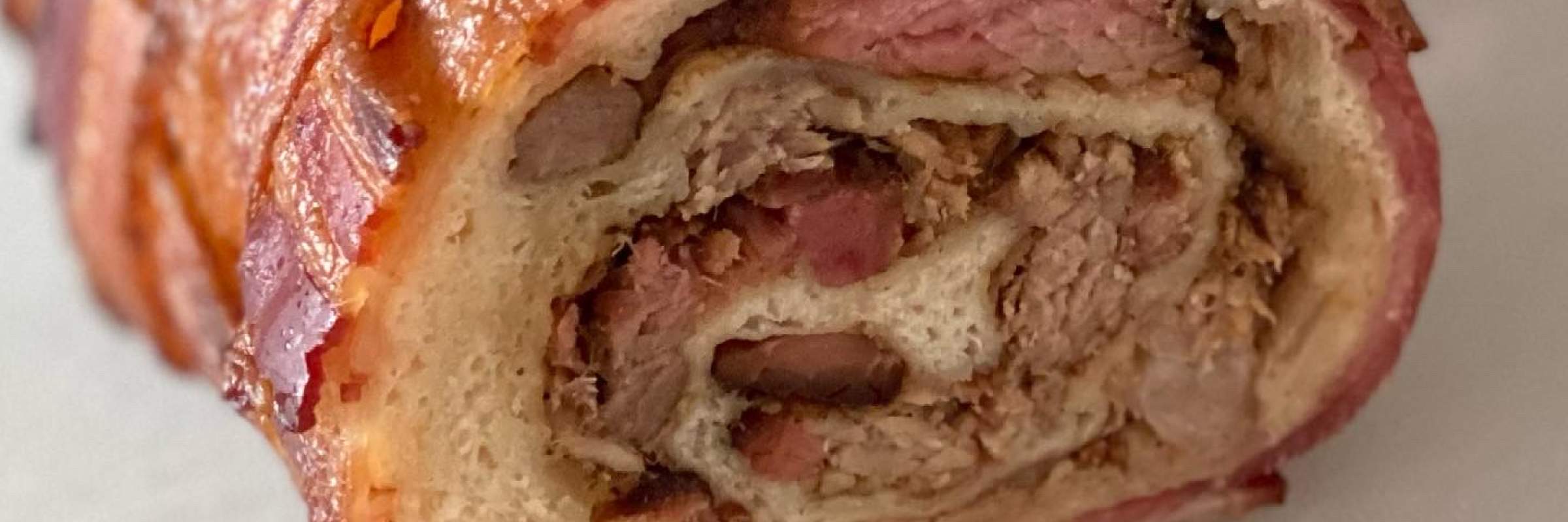 Pulled Pork Pizza Bacon Bomb