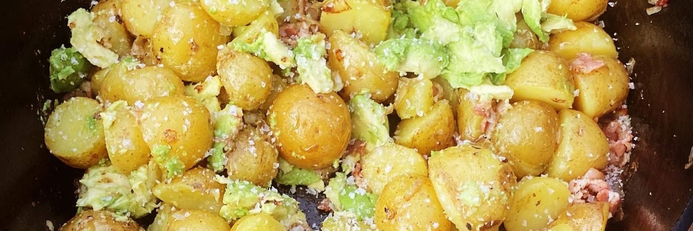 Warmer Kartoffelsalat aus dem Dutch Oven